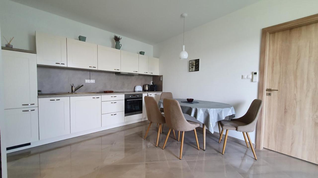 Kekvitorla Apartman Keszthely Luaran gambar